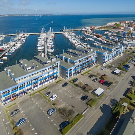 Boern Brn Ankerplatz Apartment Laboe Ngoại thất bức ảnh